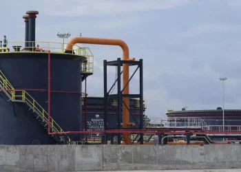 La raffinerie de Dangote prévoit de produire 550 000 barils par jour d&rsquo;ici fin 2024