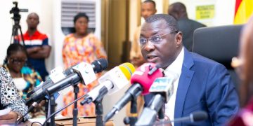 Le ministre des Finances présentera aujourd&rsquo;hui au Parlement l&rsquo;examen du budget de mi-année 2024