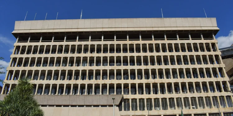 La Banque Centrale de Zambie Maintient Son Taux Directeur à 13,5 %