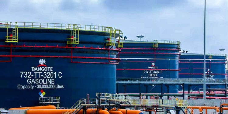 Impact de la Raffinerie Dangote sur les Prix et la Production de Carburants au Nigeria