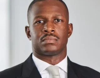 Biographie de Michael Ahonzo Avou