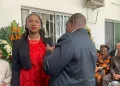 Marième Mbaye Ndiaye honorée avec la médaille de chevalier de l’Ordre national de la Valeur au Cameroun