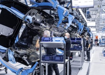 Le géant Mercedes-Benz envisage de s’implanter au Sénégal