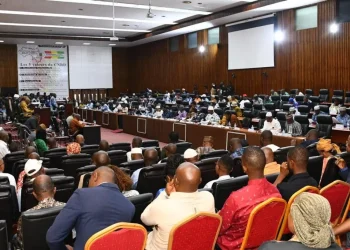 La Guinée adopte un budget d’État ambitieux de 43 000 milliards de GNF pour 2025