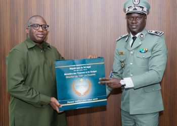 Douanes sénégalaises : Babacar Mbaye prend fonction comme Directeur général