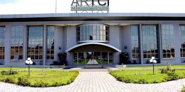 Côte d’Ivoire : L’ARTCI inflige 13,17 milliards FCFA d’amendes à Moov, MTN et Orange