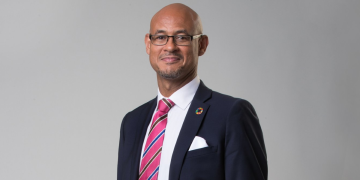 Fitch maintient la note « B- » d’Ecobank Transnational Incorporated avec des perspectives stables