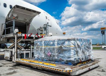 Fret aérien mondial : légère baisse de régime face aux tensions commerciales