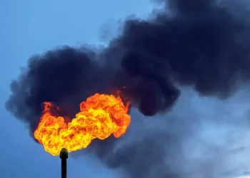 Gaz torché : 63 milliards USD perdus en 2024, un gâchis énergétique