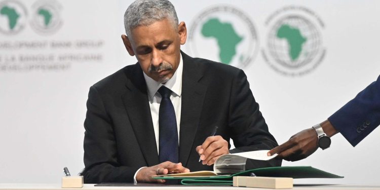 BAD : Sidi Ould Tah prend ses fonctions en tant que neuvième président du Groupe