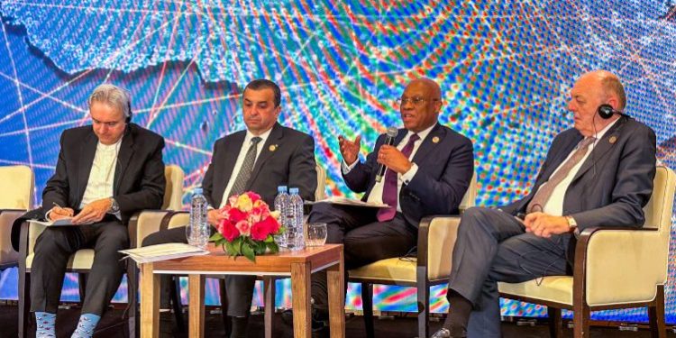 BCEAO : Jean Claude Brou à la conférence internationale d’Alger