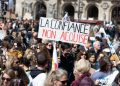 OCDE : la confiance envers les gouvernements reste faible