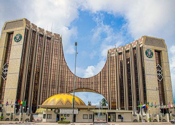 Côte d’Ivoire : 10 milliards FCFA de la BIDC pour financer le logement et les PME