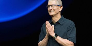 Apple : Tim Cook passe la main à John Ternus