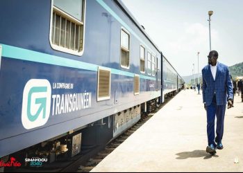 Guinée : Mamadi Doumbouya inaugure le train de voyageurs du Transguinéen